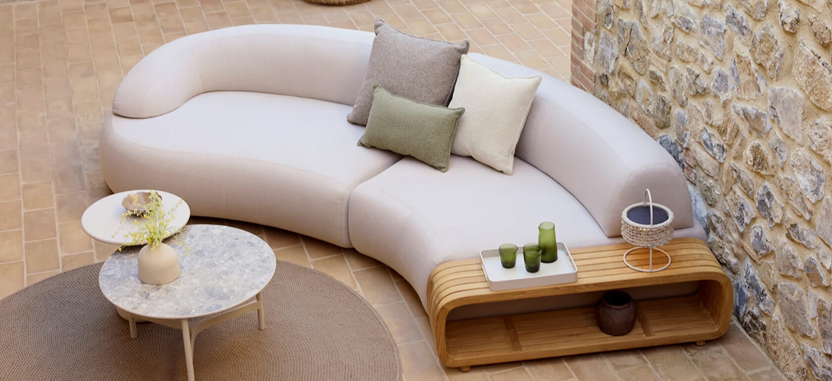 acha-studio-cane-line-megan-melow-lauko-sofa-slide-18