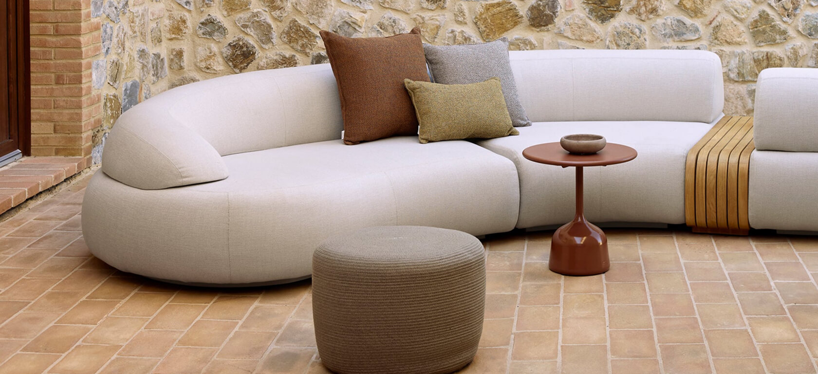 acha-studio-cane-line-megan-melow-lauko-sofa-slide-2