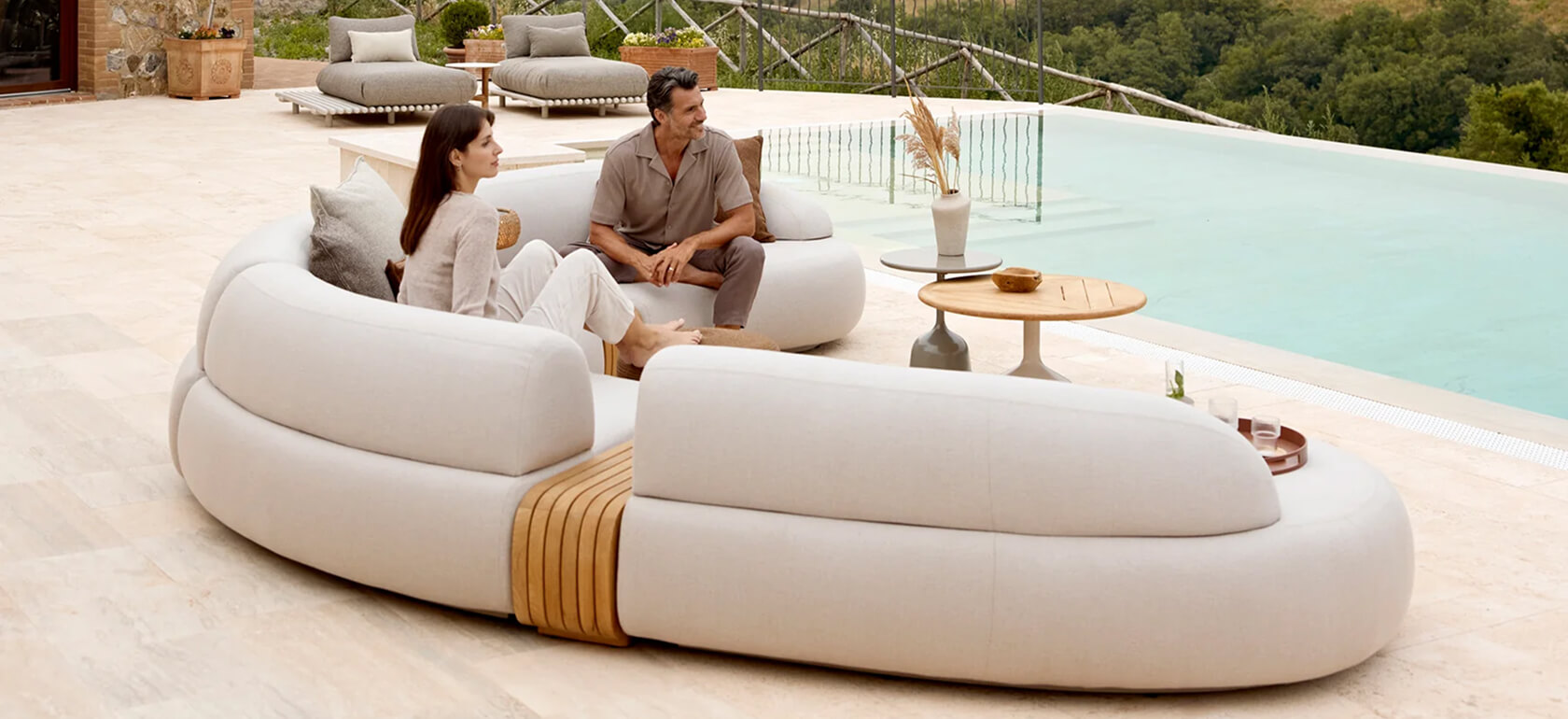 acha-studio-cane-line-megan-melow-lauko-sofa-slide-4