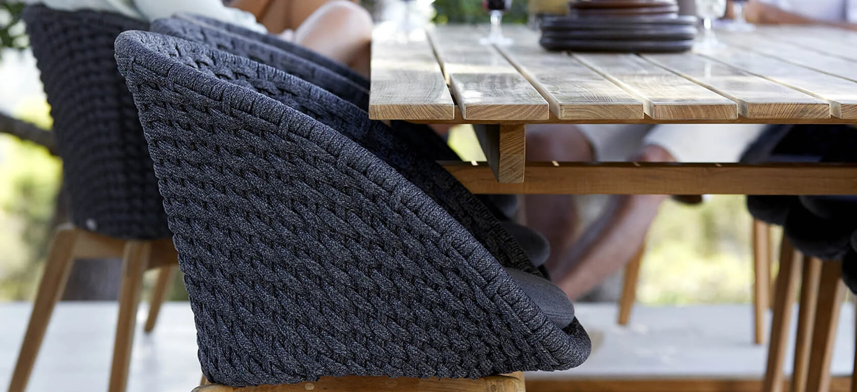acha-studio-cane-line-peacock-lauko-baldai-slide-30