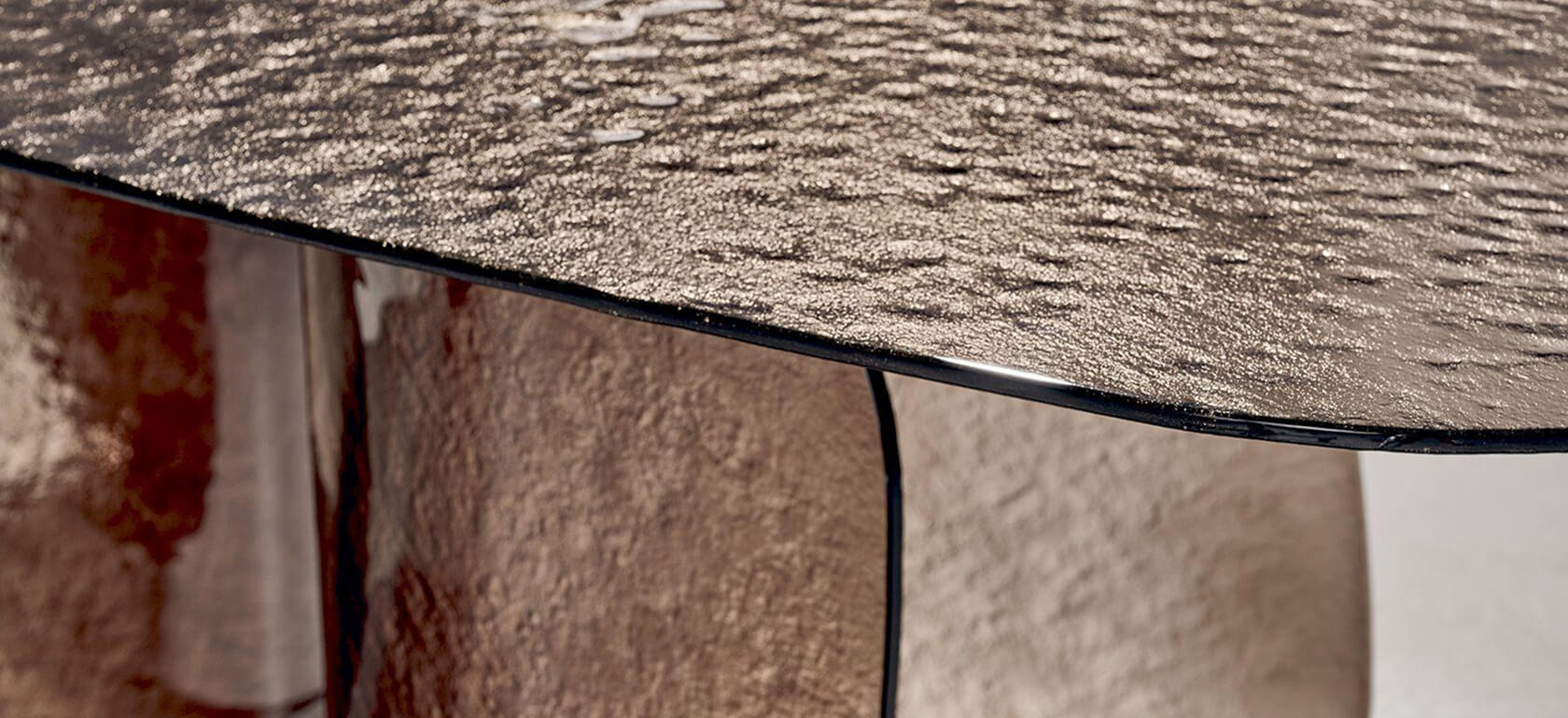 acha-studio-nature-design-blur-table-slide-2